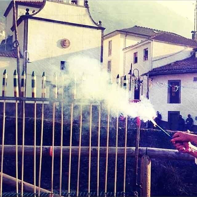 Hostal Los Nogales Cangas De Narcea Exterior foto
